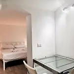 Апартаменты Kalefatis *